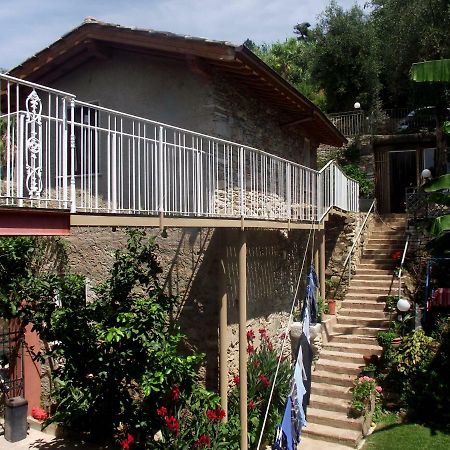 ピエトラサンタ Casa Del Marmo Bed & Breakfast エクステリア 写真